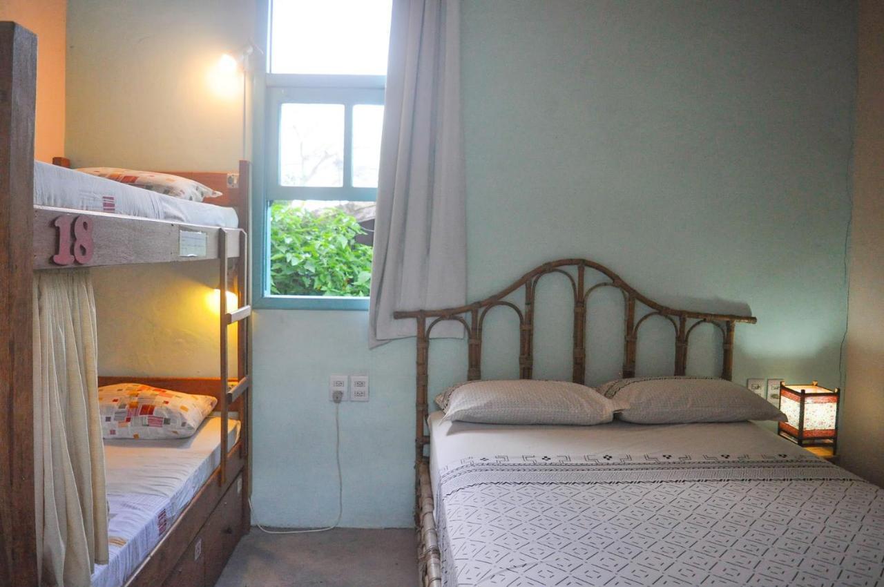 Paikea Hostel Прайя-ду-Роза Екстериор снимка